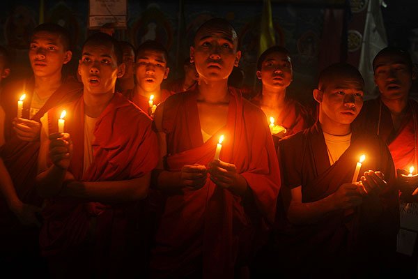 tibetan_monks_0112
