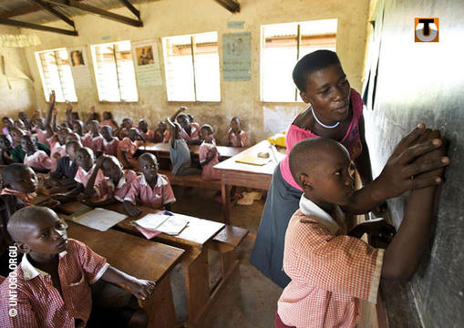 Une classe en Ouganda. © untogo.org