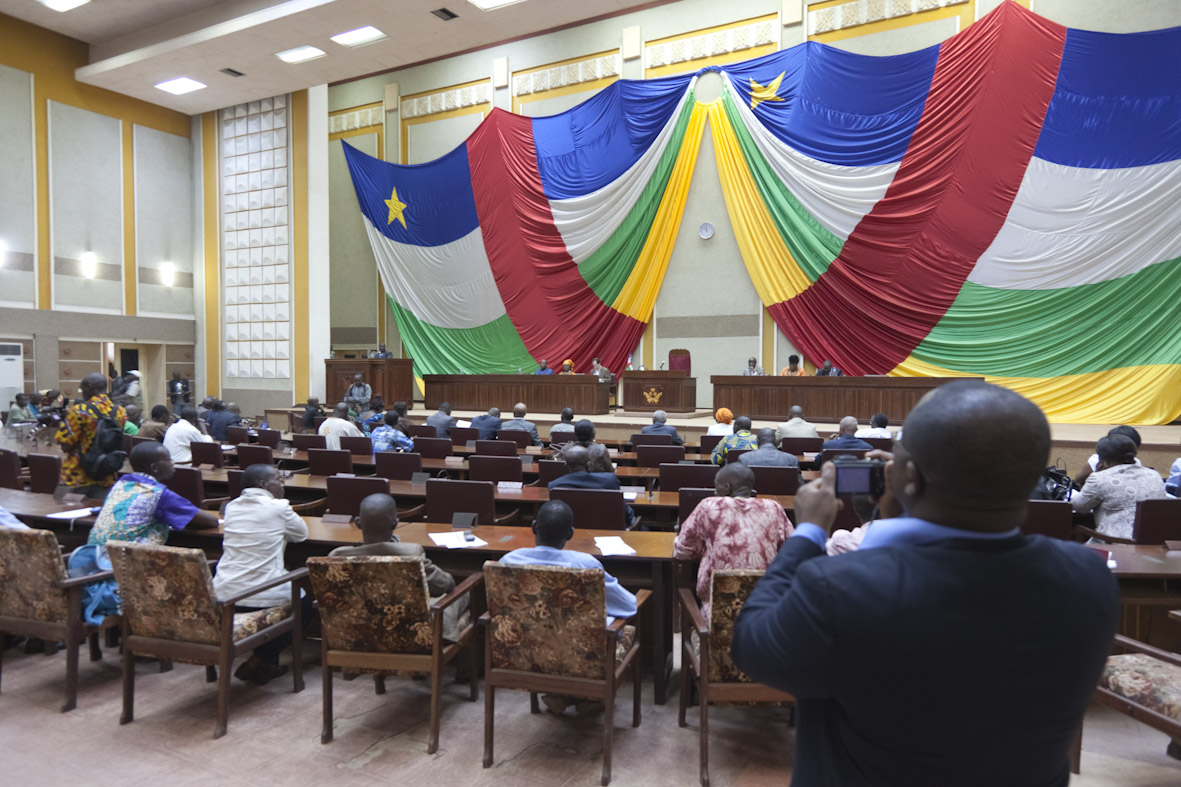 Assemblée nationale, Bangui - avril 2014 © Alain Elorza
