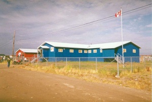 800px-Attawapiskat_First_Nation_Office_in_Attawapiskat,_Ontario,_Canada