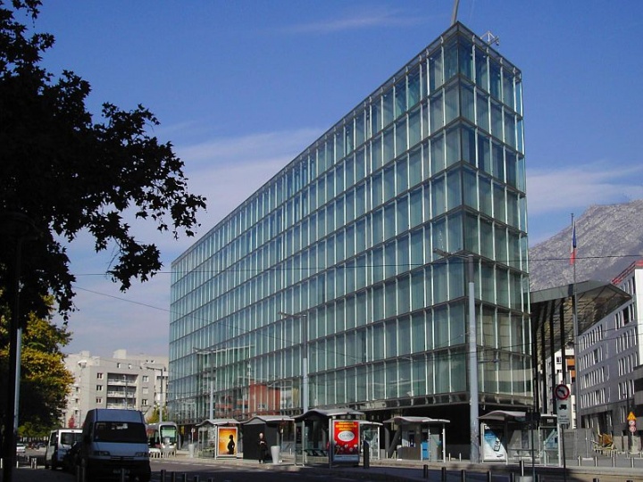 Palais de Justice de Grenoble - Crédit photo : Milky, Wikimedia Commons