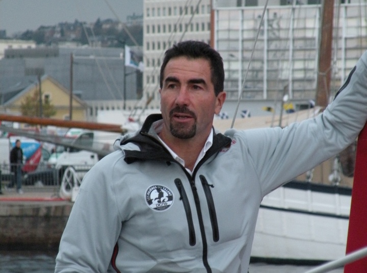 Luc Alphand au Havre lors de la Transat Jacques Vabre 2011 - Crédit photo : Pymouss légende :  