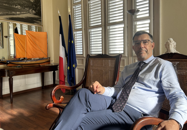 Au nom de l’État et de la justice. Portrait du préfet Jean-Christophe Bouvier