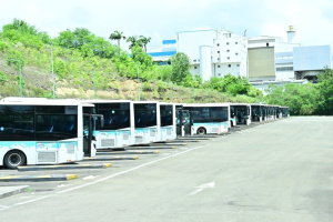 Martinique Transport tente de remettre ses bus sur les routes
