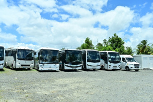 Martinique : polémique sur une vidéo de bus scolaire, Martinique Transports dément
