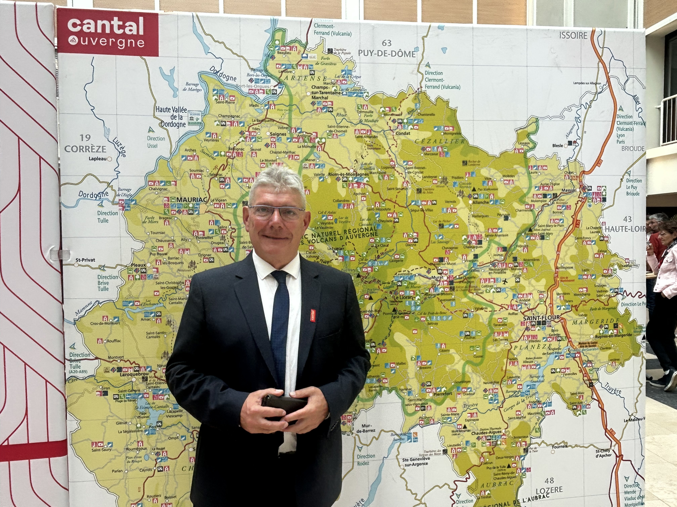 Bruno Faure, président du Cantal et président du groupe ruralités de l’ADF (Association des Départements de France) : « l’Etat doit cesser de mettre plus de la moitié des départements en cessation de paiement. »