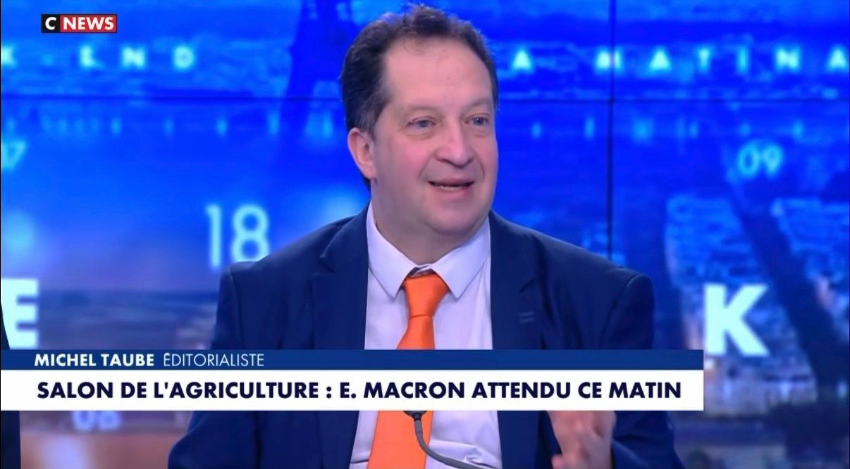 Les stars du Salon de l’atriculture, ce sont les éleveurs comme André Prosper et sa vache Biguine martiniquaise, égérie absente mais présente dans nos coeurs. Michel Taube sur CNEWS