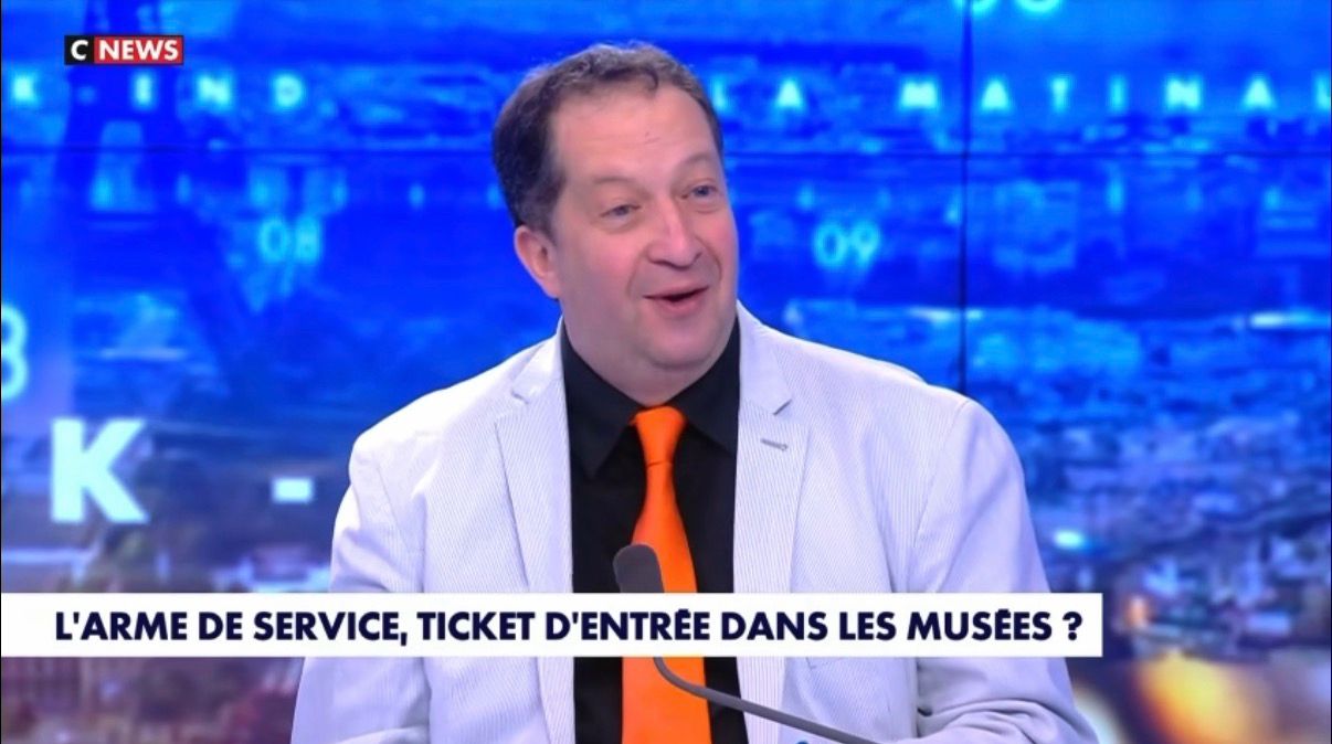 Tous les polciiers et gendarmes devraient accéder gratuitement à tous les musées. 