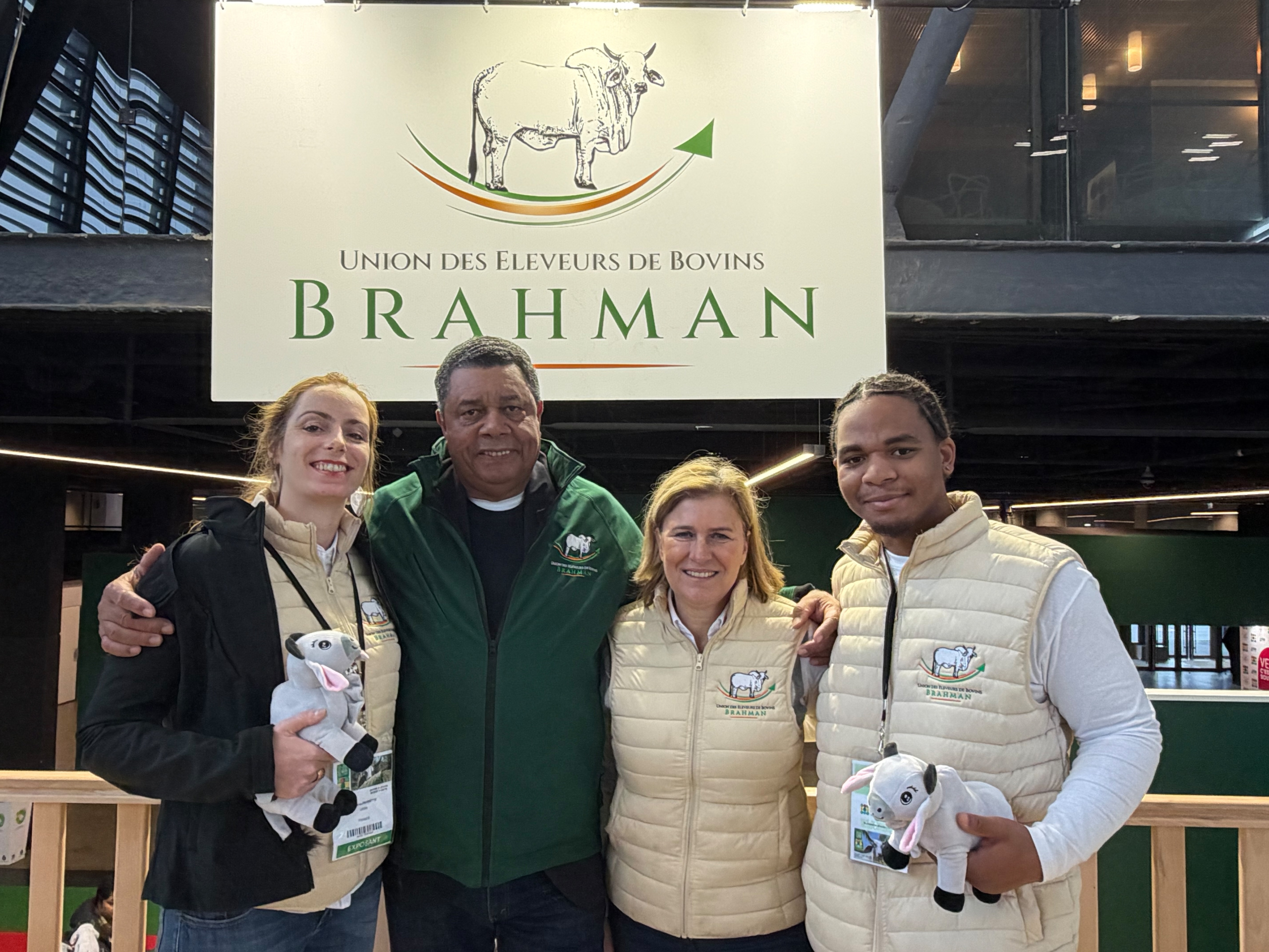 Sandrine Hayot, André Prosper et Jessica Perrette : « La Brahman de Martinique a un bel avenir dans l’hexagone et Biguine, notre égérie, attend déjà un petit veau »