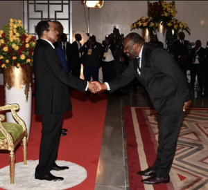 Ismaël Njoya avec Paul Biya 
