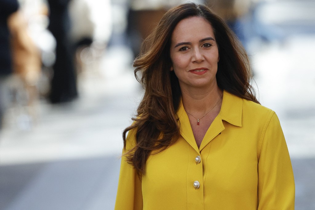Sarah Knafo crée la surprise et s’impose déjà parmi les personnalités politiques préférées des Français
