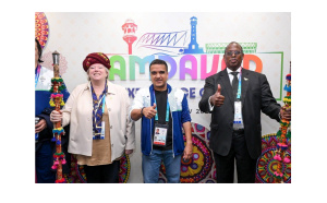# From Glasgow to Amdavad: Can India Breathe New Life into the Commonwealth Games?

The Commonwealth Games have often been regarded as the sporting legacy of a bygone era. First held in 1930, they are marking a symbolic milestone this year: their centenary. Yet as the flame was extinguished in Glasgow, another question came to the fore: what future lies ahead for a competition long weakened by financial difficulties and the successive withdrawal of several prospective host cities?

The answer now lies in India.

Following the Glasgow 2026 Games, held from 23 July to 2 August, the baton was officially passed to Ahmedabad—or Amdavad, as it is known in Gujarati—which has been selected to host the centenary edition of the Commonwealth Games in 2030.

## A competition saved… before being reborn?

The recent history of the Commonwealth Games has been far from smooth.

Following Durban’s withdrawal in 2022 and that of Victoria, Australia, in 2023, many questioned the competition’s long-term viability. Glasgow agreed to stage a radically redesigned edition, with a reduced budget, existing infrastructure and a streamlined programme featuring ten sports, compared with 19 at the Birmingham Games in 2022.

The gamble appears to have paid off.

More than 434,000 spectators attended the competitions over eleven days, demonstrating that a more modest model could preserve the spirit of the Games without compromising their sporting quality.

But Glasgow was also a transitional edition.

All eyes are now on India.

## Ahmedabad, a symbol for India

This will be the second time India has hosted the Games, twenty years after New Delhi 2010, and only the third edition to be held in Asia. All 74 Commonwealth national associations are expected to take part.

The event also carries considerable significance at the national level.

For Narendra Modi, the former chief minister of Gujarat, Amdavad represents far more than an economic metropolis. It has become a showcase for the ambitions of modern India, supported by massive investment in infrastructure, transport and sporting facilities.

The choice of Amdavad also extends far beyond the Commonwealth Games alone. The Gujarat metropolis now lies at the heart of India’s bid to host the 2036 Olympic and Paralympic Games. New Delhi has officially put Amdavad forward as its prospective host city to the International Olympic Committee and is continuing its dialogue with the IOC under the new selection process. A final decision is not expected before 2029, but India has clearly expressed its ambition to join the select group of nations that have hosted the Olympic Games.

From this perspective, Amdavad 2030 is far more than a sporting event. Successful Commonwealth Games would provide an invaluable testing ground, demonstrating India’s ability to organise a multisport mega-event, manage world-class infrastructure and convince the IOC that the country is ready for the Olympic challenge of 2036. As so often in sporting history, the Commonwealth Games could therefore become a prelude to the Olympics.

## A more ambitious edition

Unlike Glasgow’s scaled-down format, Amdavad 2030 is expected to restore a much broader sporting programme.

Between 15 and 17 sports are planned, including traditional disciplines such as athletics, swimming, boxing, gymnastics, netball and weightlifting. These could be joined by T20 cricket, shooting, squash, hockey and triathlon. Organisers will also have the option of adding up to two traditional sports, fuelling discussions around the possible inclusion of kabaddi or yoga.

The objective is clear: to make the centenary edition a showcase for Indian sport and Asia’s dynamism.

## A sporting—and geopolitical—ambition

India is no longer concealing its ambitions.

In recent years, it has successfully hosted the G20 summit, developed its space industry, strengthened its presence in major diplomatic forums, organised international technology events and established itself as one of the G20’s most dynamic economies.

Sport is now an integral part of this influence strategy.

Dr Donald Rukare, President of Commonwealth Sport, said the decision to award the Games to India would open “a new era” for the movement, praising a country that brings “scale, youth, ambition, sporting passion and relevance”.

This vision is shared by P. T. Usha, President of the Commonwealth Games Association of India, who sees Amdavad 2030 as an opportunity to “lay the foundations for the next century” of the Commonwealth sporting movement.

## A challenge equal to the expectations

However, nothing can be taken for granted.

The Commonwealth Games must continue to demonstrate their relevance within an increasingly crowded sporting calendar featuring the Olympic Games, world championships and continental competitions.

India will also have to prove that an event of this magnitude can combine sporting excellence, financial discipline, environmental sustainability and a lasting legacy for local communities.

Expectations will be immense.

But that is because the ambitions are equally immense.

## Beyond sport

In reality, Ahmedabad 2030 extends far beyond the framework of a multisport competition.

It will be a full-scale test of India’s ability to organise the greatest international events of the 21st century.

The centenary Commonwealth Games will be watched far beyond the stadiums.

By investors.

By diplomats.

By international sporting institutions.
Ahmedabad
