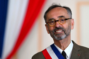 Procès de Robert Ménard : le maire de Béziers sollicite Emmanuel Macron comme témoin