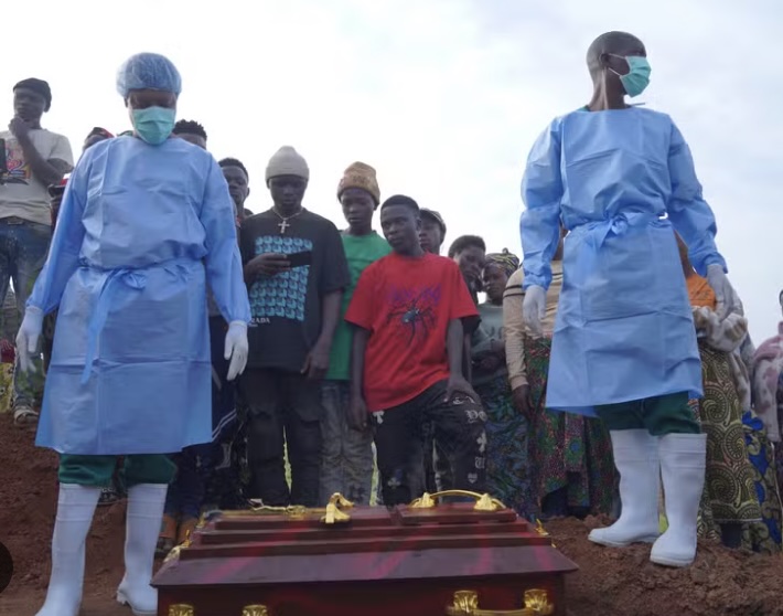 Ebola : faut-il mettre la RDC sous cloche ? L’édito Afrique de Michel Taube